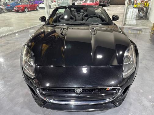 2014 Jaguar F-TYPE V8 S