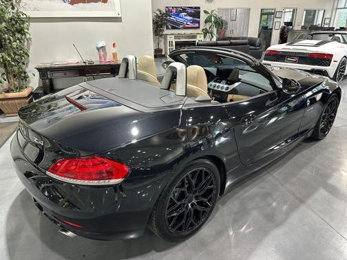 Black Sapphire Metallic 2009 BMW Z4 sDrive35i