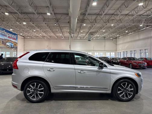 2017 Volvo XC60 T6 Dynamic