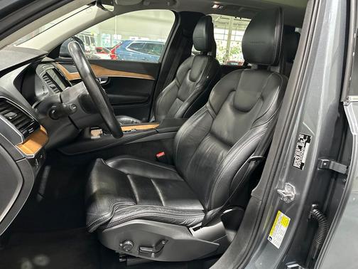 Osmium Grey Metallic 2018 Volvo XC90 T6 Inscription