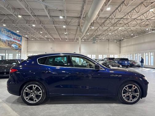 2017 Maserati Levante Base