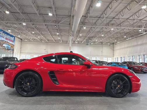 2017 Porsche 718 Cayman T