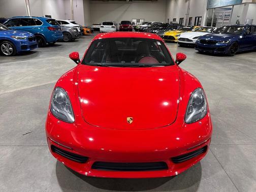 2017 Porsche 718 Cayman T