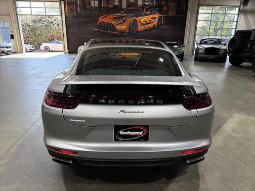 2018 Porsche Panamera Base
