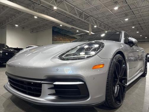 2018 Porsche Panamera Base