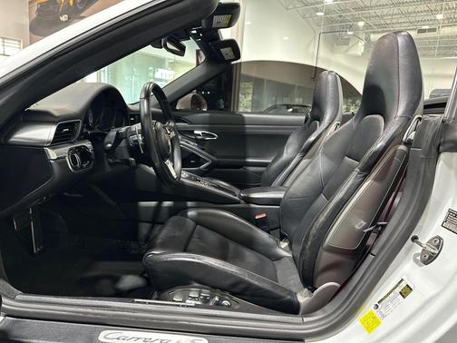Carrara White Metallic 2017 Porsche 911 Carrera 4S Cabriolet