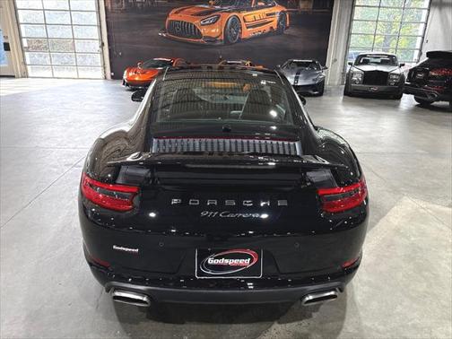 2017 Porsche 911 Carrera