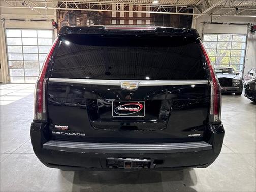 2016 Cadillac Escalade Luxury