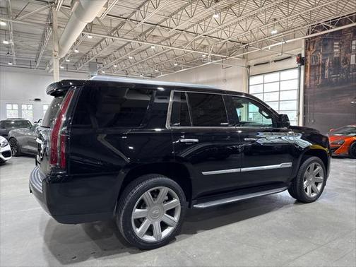 2016 Cadillac Escalade Luxury