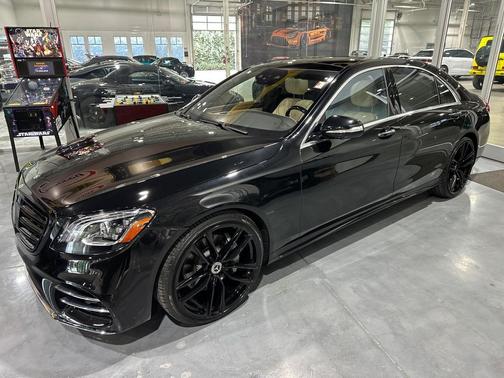 Obsidian Black Metallic 2019 Mercedes-Benz S-Class AMG Line, TVs $130K MSRP
