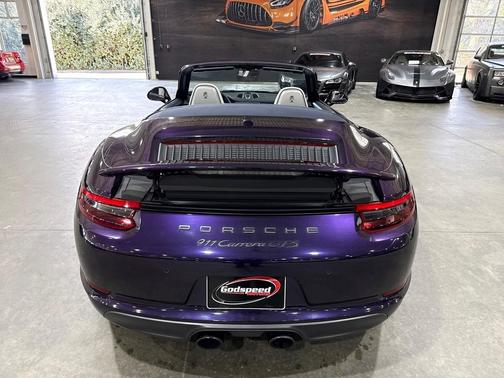 2019 Porsche 911 Carrera GTS