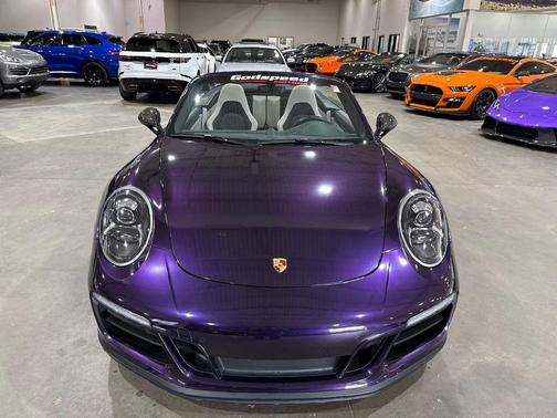 2019 Porsche 911 Carrera GTS