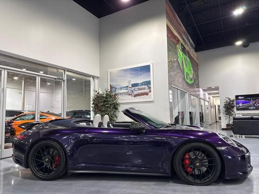 2019 Porsche 911 Carrera GTS