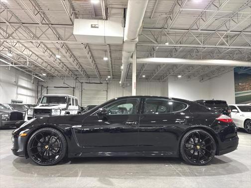 2013 Porsche Panamera 4