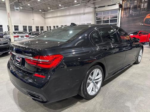 2016 BMW 750 I