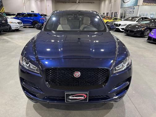 2019 Jaguar F-PACE 25t Premium