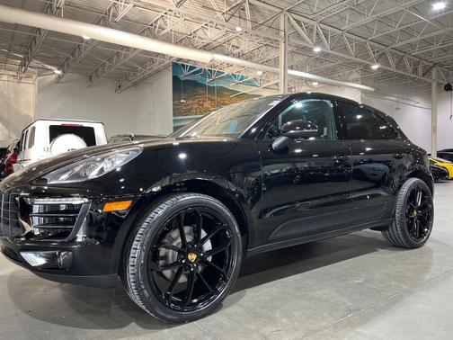 2017 Porsche Macan Sport Design Pkg $53K MSRP