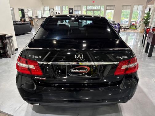 Black 2010 Mercedes-Benz E-Class 4MATIC