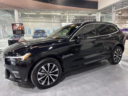 2023 Volvo XC60 B5 Core