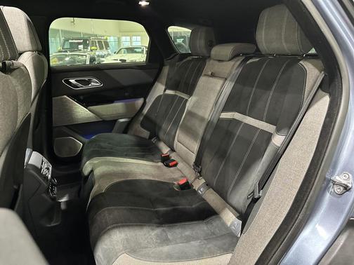 Byron Blue Metallic 2019 Land Rover Range Rover Velar P340 R-Dynamic SE