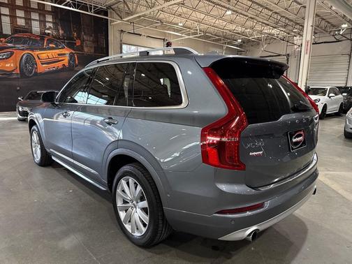 2018 Volvo XC90 T5 Momentum