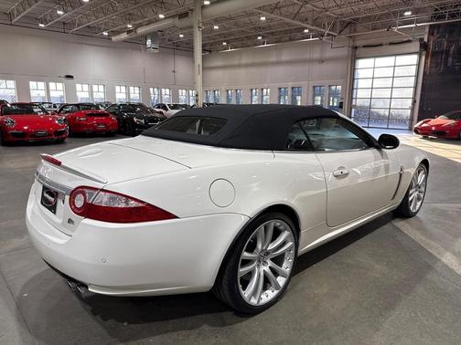 2008 Jaguar XKR Base