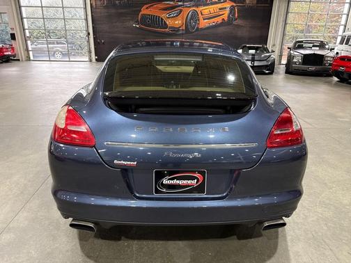 2011 Porsche Panamera 4