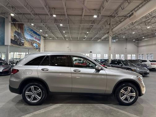 2022 Mercedes-Benz GLC 300 4MATIC