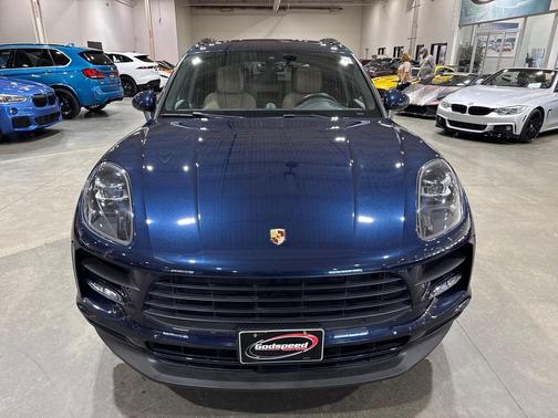 2021 Porsche Macan Premium Pkg $62K MSRP