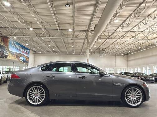 2017 Jaguar XF 20d Prestige