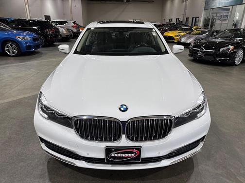2018 BMW 740 xDrive