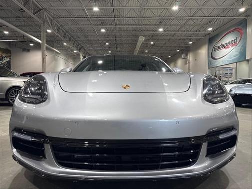 2018 Porsche Panamera Base