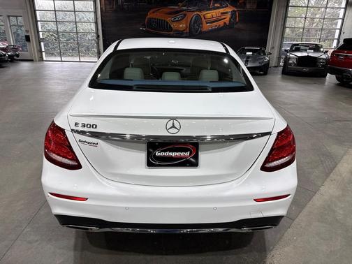 2018 Mercedes-Benz E-Class Premium & Sport Pkg $59K MSRP