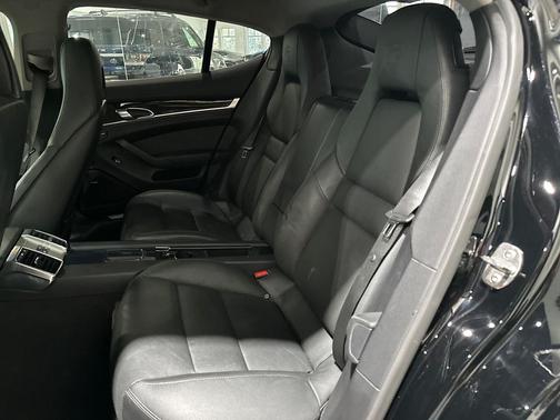 Black 2013 Porsche Panamera 4 Platinum Edition
