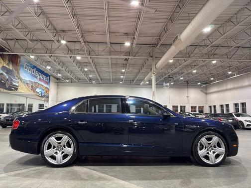 2015 Bentley Flying Spur Base