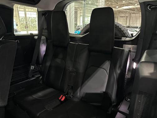 Indus Silver Metallic 2020 Land Rover Defender 110 HSE