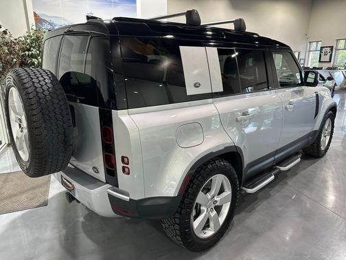 Indus Silver Metallic 2020 Land Rover Defender 110 HSE