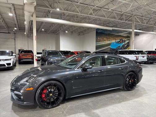 2017 Porsche Panamera Turbo