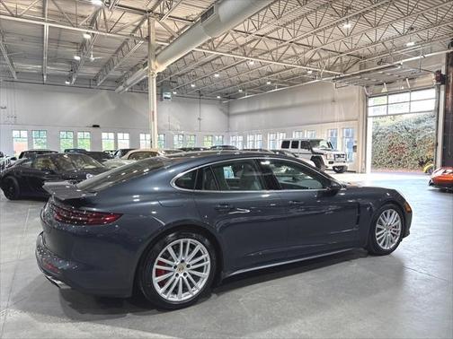 2017 Porsche Panamera Turbo