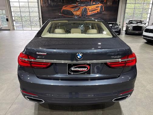 2017 BMW 750 i xDrive