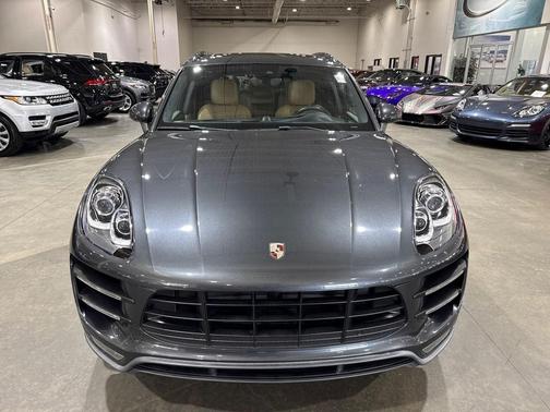 2017 Porsche Macan Turbo