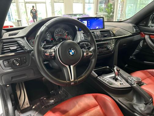 Alpine White 2015 BMW M4 Base
