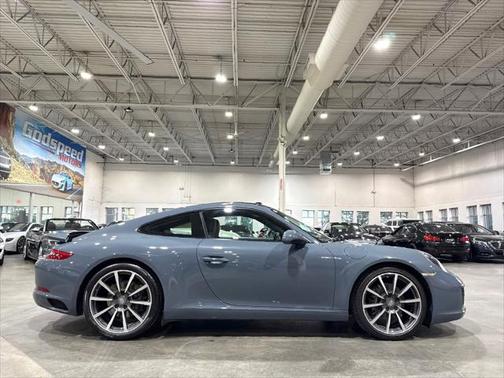 2018 Porsche 911 Carrera