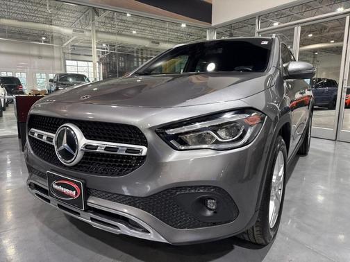 Mountain Grey Metallic 2021 Mercedes-Benz GLA 250 Base 4MATIC