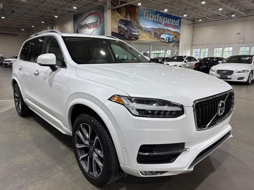 2018 Volvo XC90 T5 Momentum