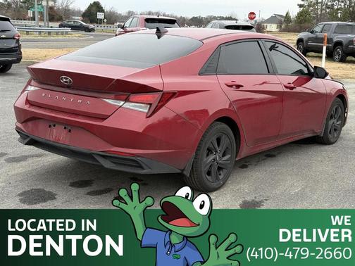 2022 Hyundai ELANTRA SEL