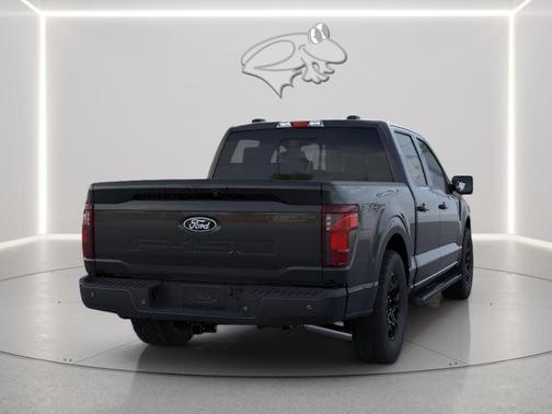 Agate Black 2026 Ford F-150 XLT