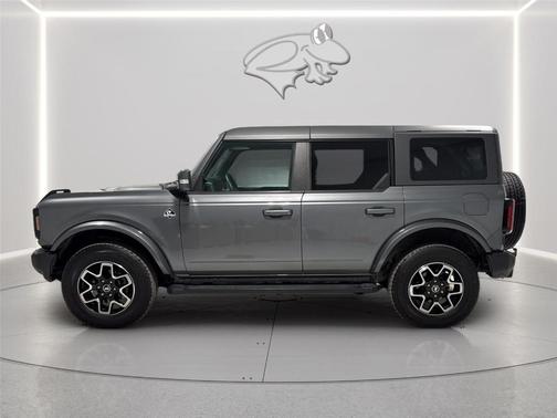 Carbonized Gray 2023 Ford Bronco Outer Banks