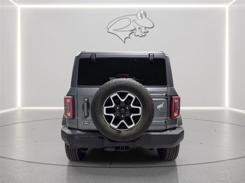 Carbonized Gray 2023 Ford Bronco Outer Banks