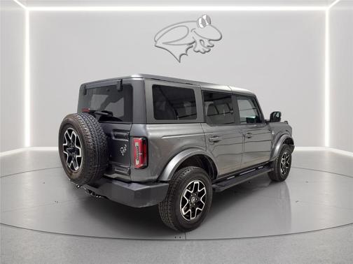 Carbonized Gray 2023 Ford Bronco Outer Banks